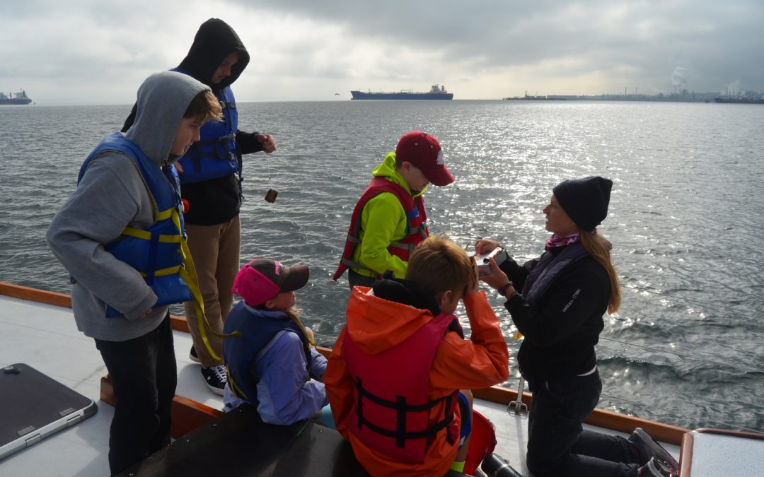 Salish Sea Expedition Educates 5th and 6th Graders about Puget Sound